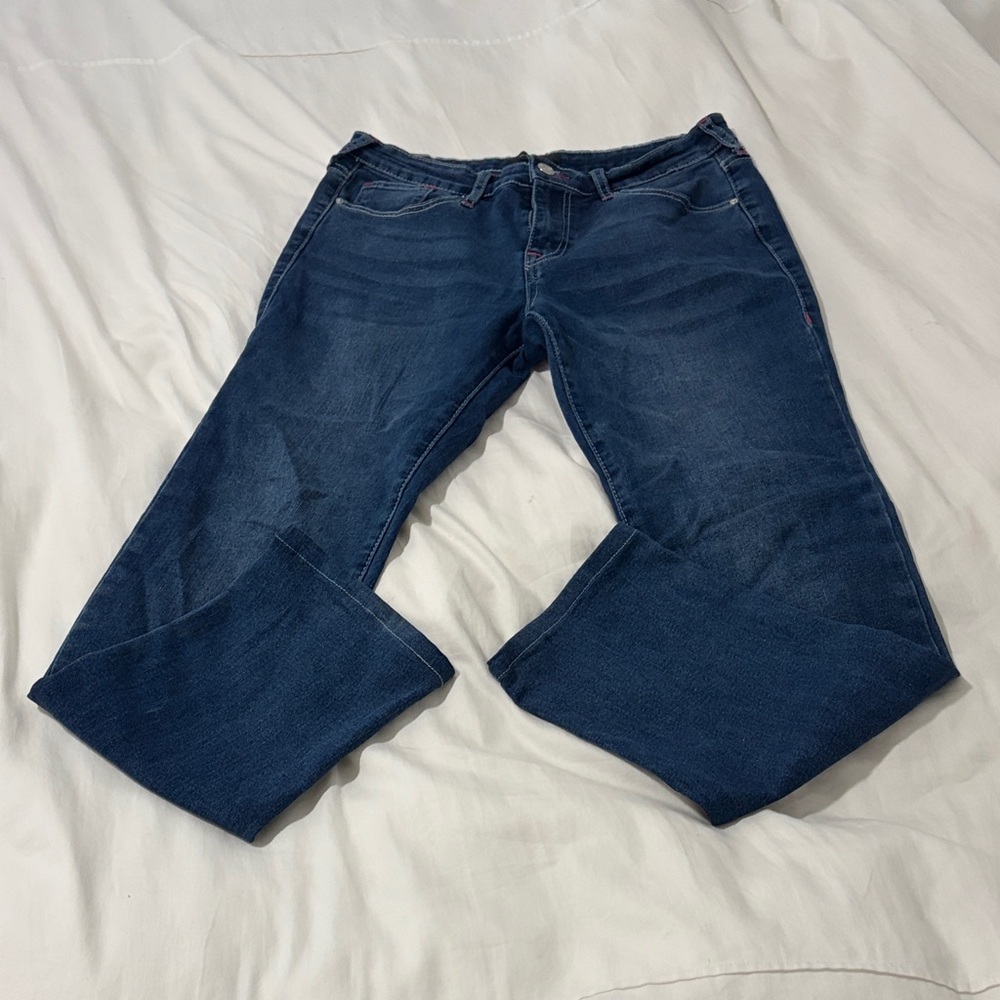 True Religion Women's Billie Mid Rise Straight Leg Jeans 👖